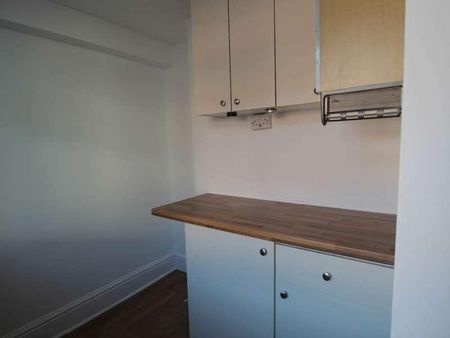 Kingsmill Terrace, Newport, NP20 - Photo 4