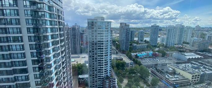 Amazing city water view 2 bed 2 bath Condo in Yaletown | 939 Homer Street, Vancouver - Photo 1