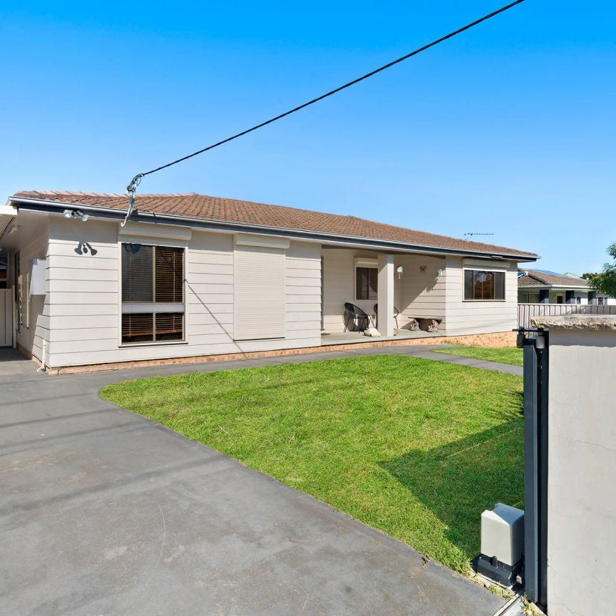 40 Croudace Road, Tingira Heights. - Photo 1