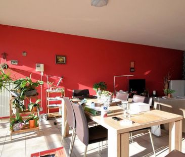 Appartement te huur in Roeselare voor € 775 met 2 slaapkamers - Photo 2