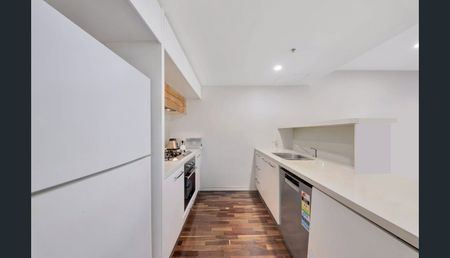 506/100 Harbour Esplanade - Photo 5