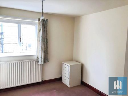 Halifax Old Road, Birkby, Huddersfield, HD1 - Photo 2