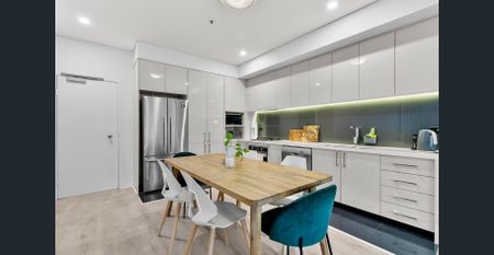 Resort style living in the heart of Zetland - Photo 5