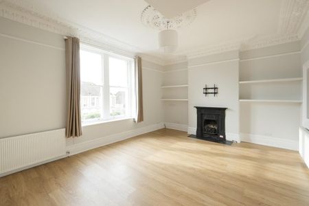 1 Bed Flat - Photo 2