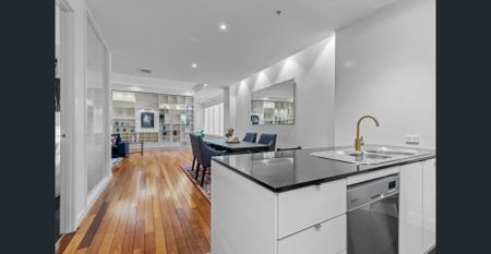 Stylish and Spacious 2-Bed Apartment Melbourne - SHORT TERM LEASES AVAILABLE - Photo 2