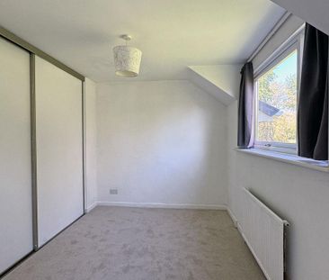 3 bedroom detached house to rent - Photo 4
