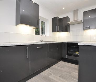 1 bedroom terraced house to rent - Photo 5