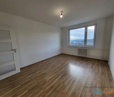 Pronájem bytu 3+1 se zasklenou lodžií v Rosicích u Brna - Photo 5