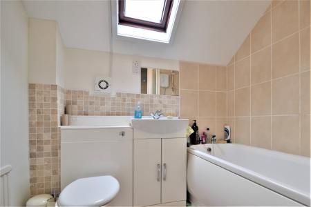 Strathcarron Court, Cambridge, CB4 - Photo 1