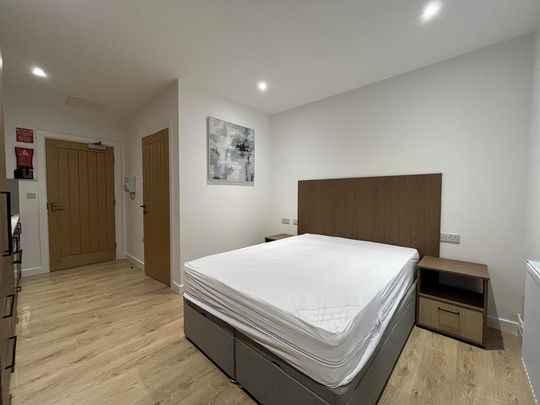 Studio to rent - Photo 1