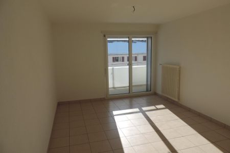 Rue de l'Eclair 14 - appartement 2ème étage Est - Photo 4