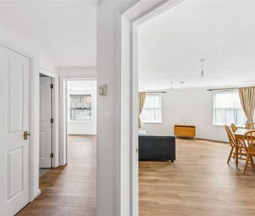 Hampden Lane, N17, London - Photo 1
