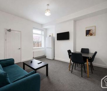 Lincoln Street Room 1 - Photo 1