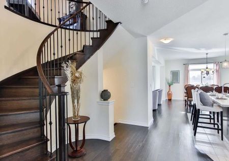 For Lease - 215 Northglen Boulevard, Clarington, Ontario - Photo 4