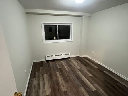 316 Westdale Ave, Unit 502, Kingston, ON - Photo 5