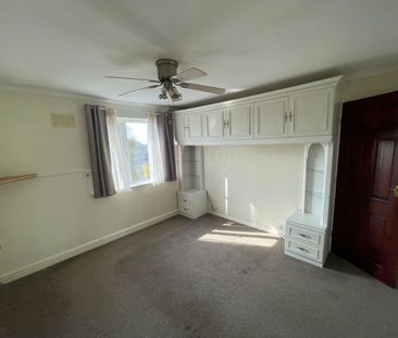 Semi Detached for rent - Photo 5