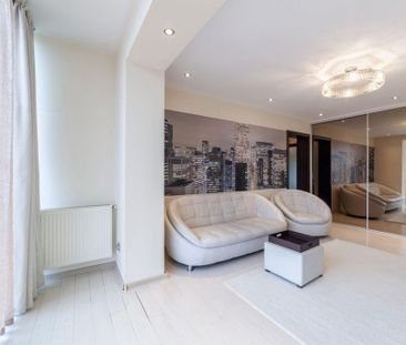 De Închiriat Apartament 3 camere Pitesti- zona Marasesti! - Photo 1