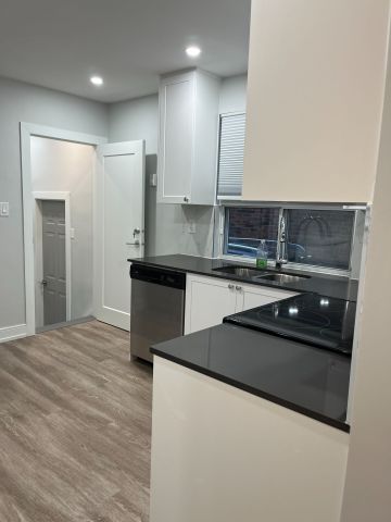 For Lease - 97 Twelfth Street Unit# Main Floor, Toronto, Ontario - Photo 3