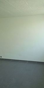 Appartement 1 pièces 29m2 MARSEILLE 8EME 550 euros - Photo 3