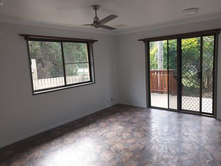 9 Kingfisher Street, 4740, Slade Point Qld - Photo 2