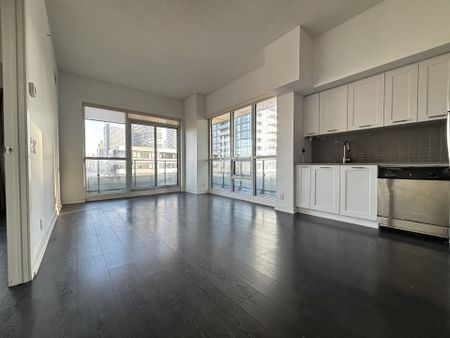 For Lease - 2220 Lake Shore Boulevard Unit# 711, Toronto, Ontario - Photo 4