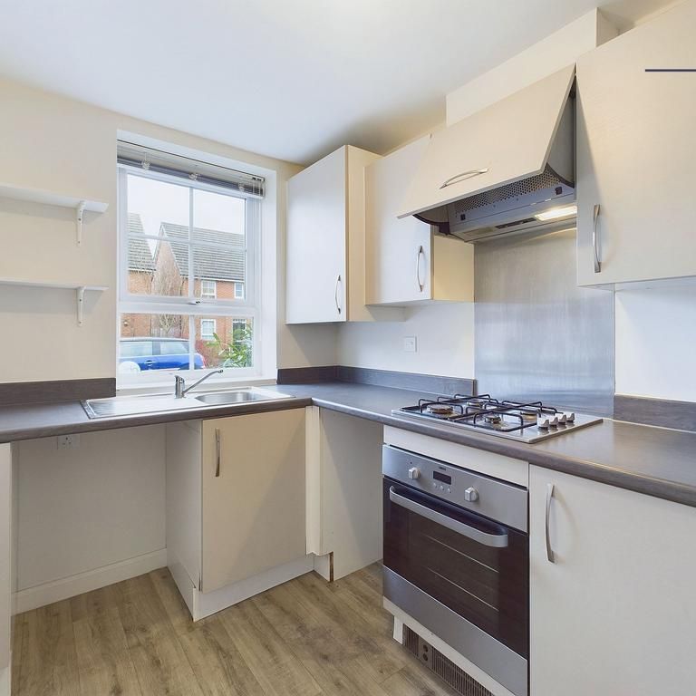 3 bedroom end of terrace house to rent - Photo 1