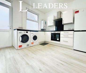 1 bedroom property to rent Priory Crescent, Southend-on-Sea, Essex,... - Photo 1