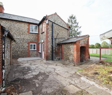 Barham Hall Cottages, Bartlow Road, Linton - Photo 4