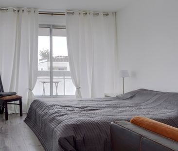 4827 - Location Appartement - 3 pièces - 73 m² - Neuilly-sur-Seine ... - Photo 4