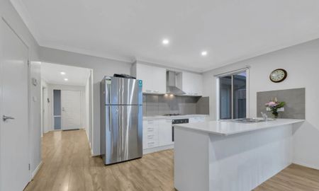 Modern Stunning Family Home! - Photo 2