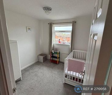 4 bedroom detached house to rent - Photo 4