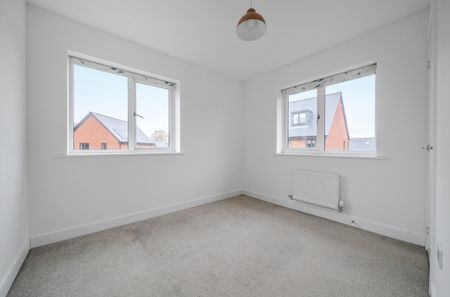 4 bedroom detached house to rent - Photo 3