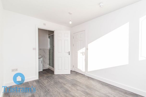 6 bed Semi-Detached House for Rent - Photo 1