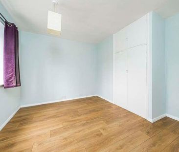 Hazeldene Gardens, Uxbridge, UB10 - Photo 5