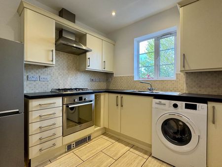 1 bed flat to rent in Russell Walk, Exeter, EX2 - Photo 3