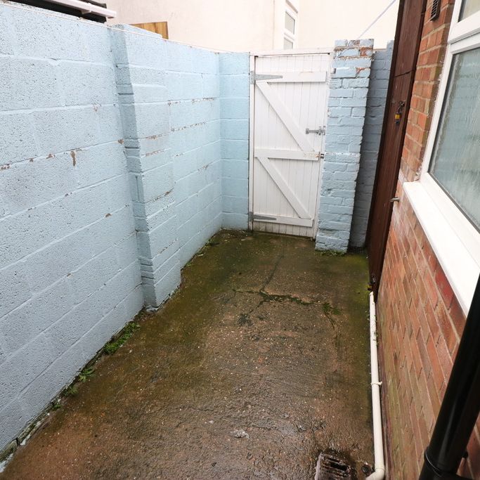 2 Irene Grove - Photo 2