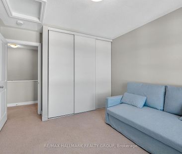 Lovely stacked 2 bedroom, 1.5 bathroom condo - Photo 5