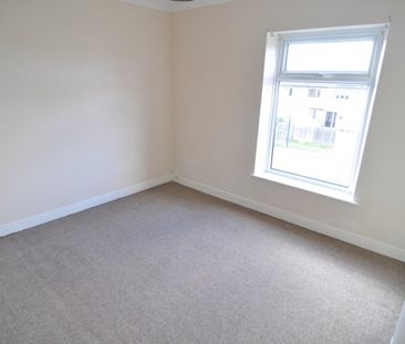 2 bed Terraced - To Let - Photo 2