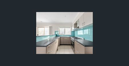 3 Bedroom in a Prime Location - Photo 2