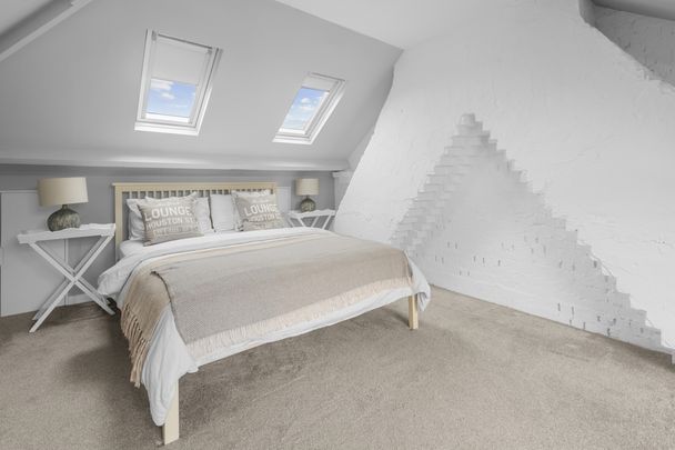 4 bedroom semi-detached house to rent - Photo 1