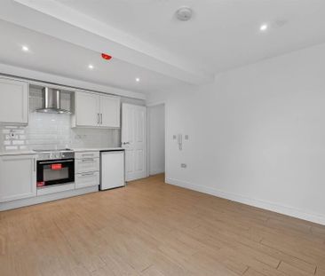 Apt 6, 53 Bridge Street, Lisburn, BT28 1XZ - Photo 3