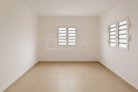 Location Appartement 3 pièces 58m² MATOURY 97351 - Photo 5