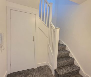 Two Bed Maisonette - Photo 6