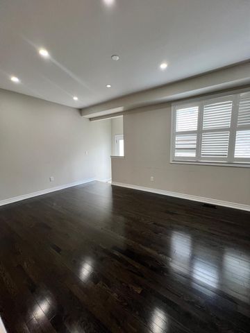 For Lease - 20 Ledger Point Crescent Unit# main & 2nd, Brampton, Ontario - Photo 4