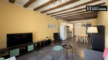 barcelona, Catalonia 08003 - Photo 2