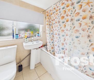 Wiltshire Avenue, Slough, Berkshire,SL2 - Photo 5