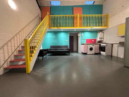 2 Bed Flat, Timberwharf Road, N16 - Photo 1