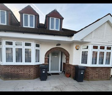 2 Bed Flat, Goodmayes, IG3 - Photo 6