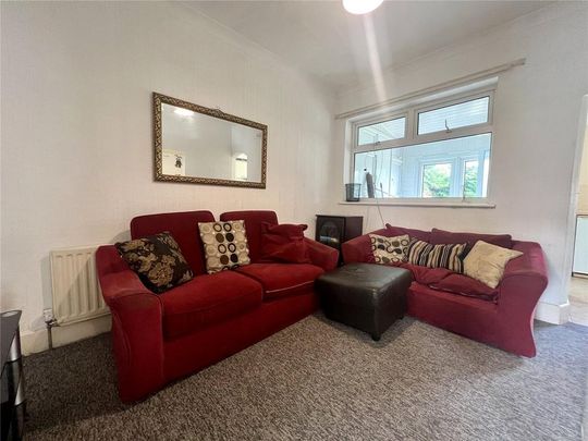 5 bedroom detached house to rent - Photo 1