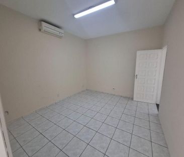 Casa Com 2 Dormitórios Para Alugar, 125 m² por R$4.760,00/mês - Cen... - Foto 5